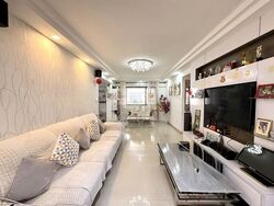 Blk 305 Tampines Street 32 (Tampines), HDB 5 Rooms #551386321